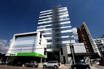 Alugar Comercial / Sala Comercial em Condomínio em Toledo. apenas R$ 564.398,64